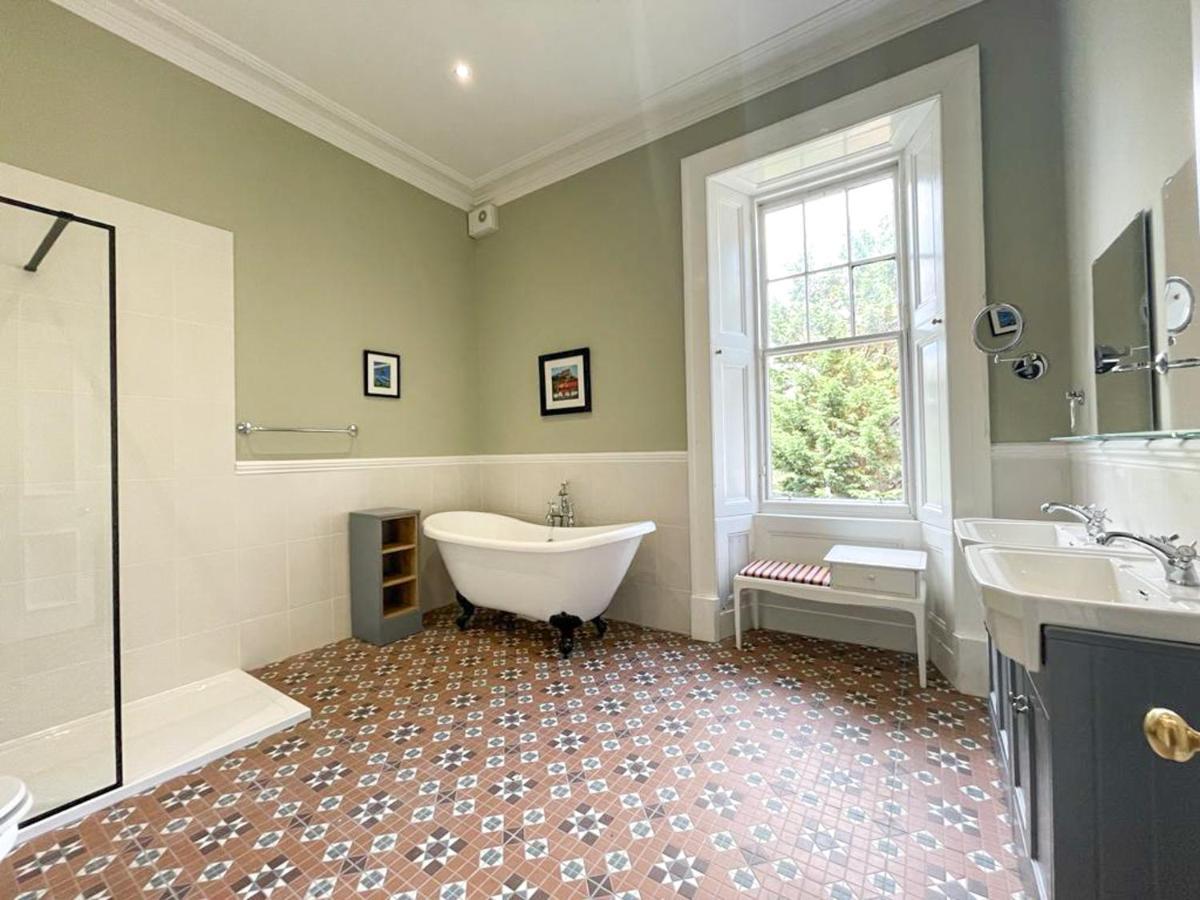 Remarkable 5Br Townhouse With Garden, Sleeps 12 Edynburg Zewnętrze zdjęcie