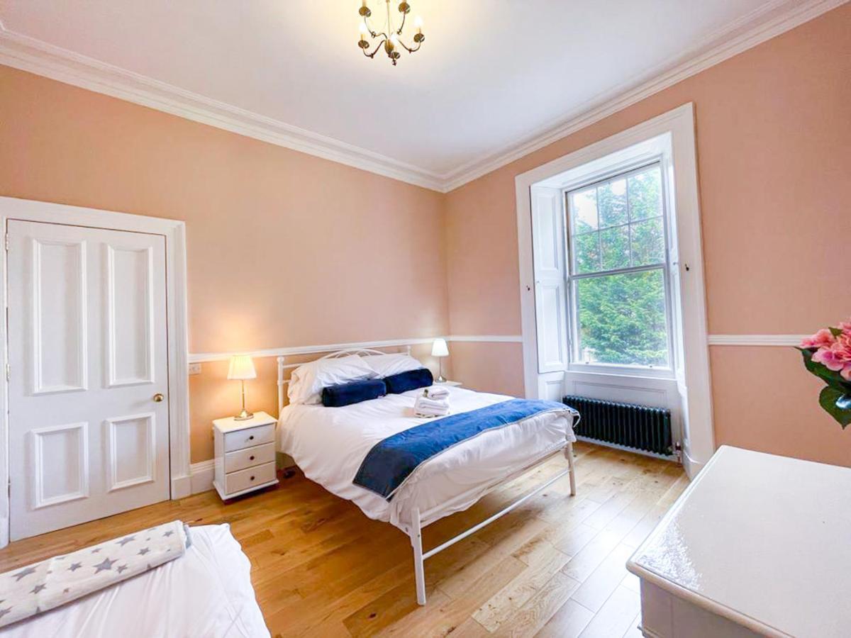 Remarkable 5Br Townhouse With Garden, Sleeps 12 Edynburg Zewnętrze zdjęcie